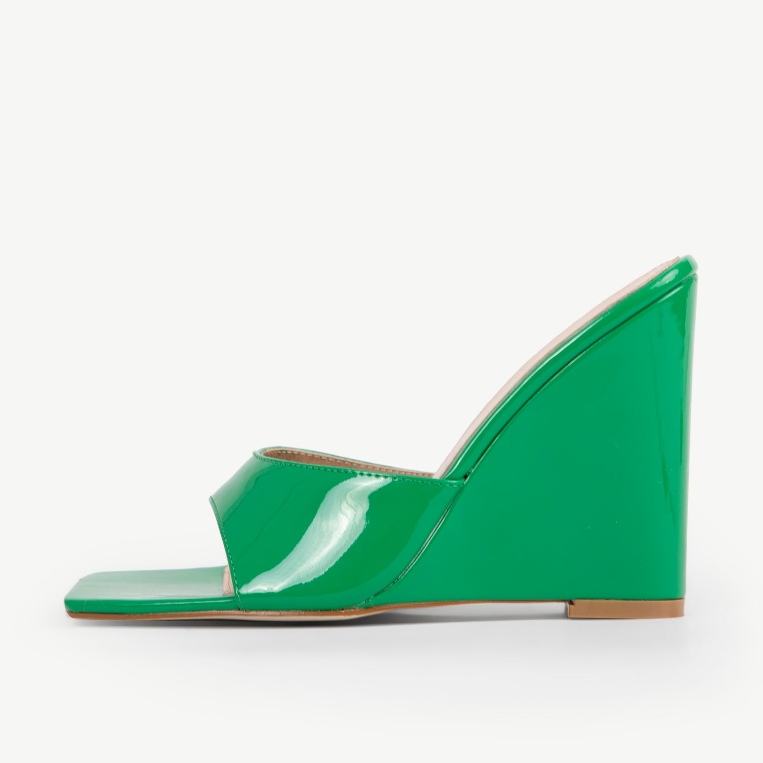 RAID Treat Block Heeled Mule in Green