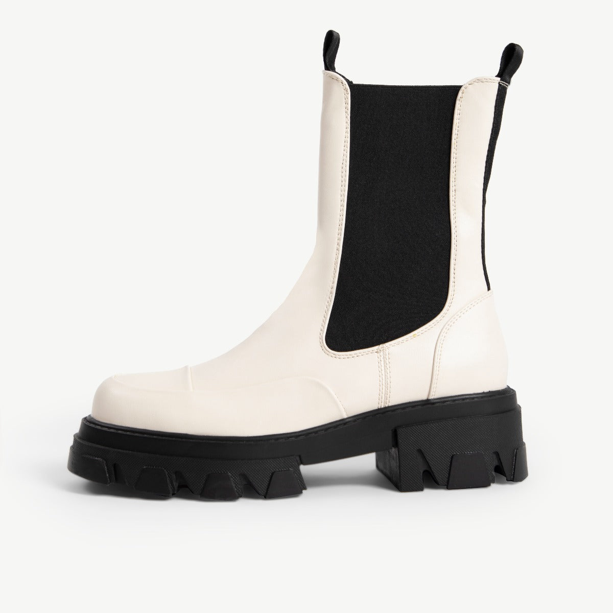 RAID Arivah Chunky Ankle Boot in Off White