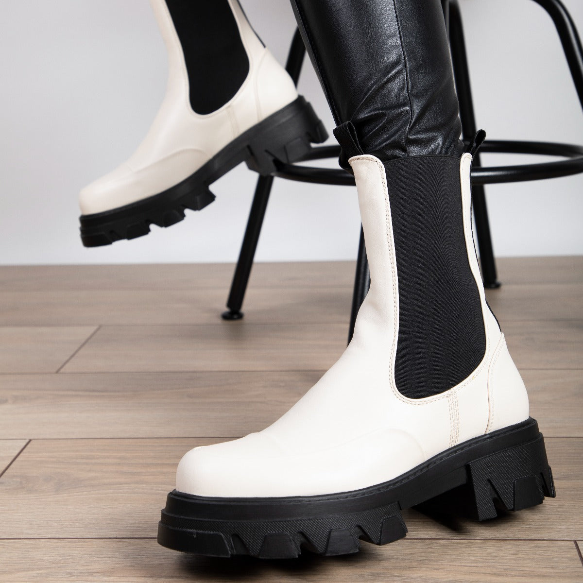 RAID Arivah Chunky Ankle Boot in Off White