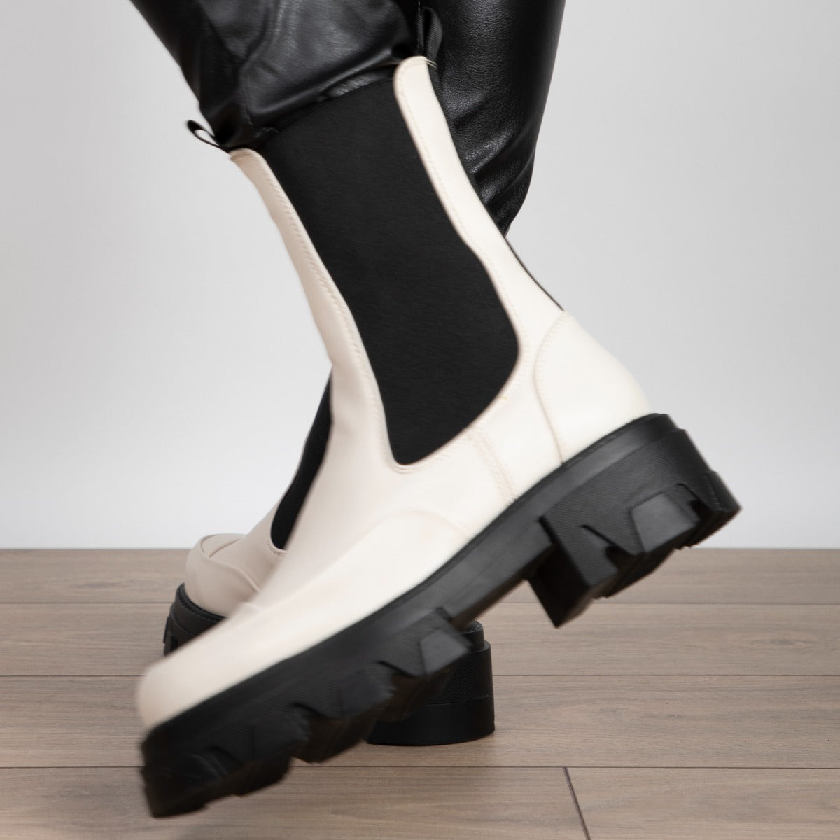 RAID Arivah Chunky Ankle Boot in Off White