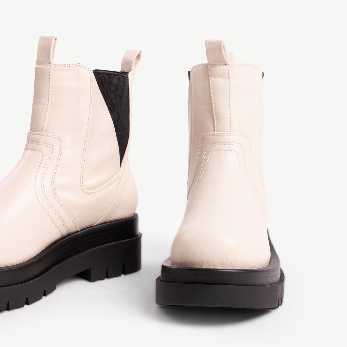 RAID Brazen Chunky Ankle Boot in Off White
