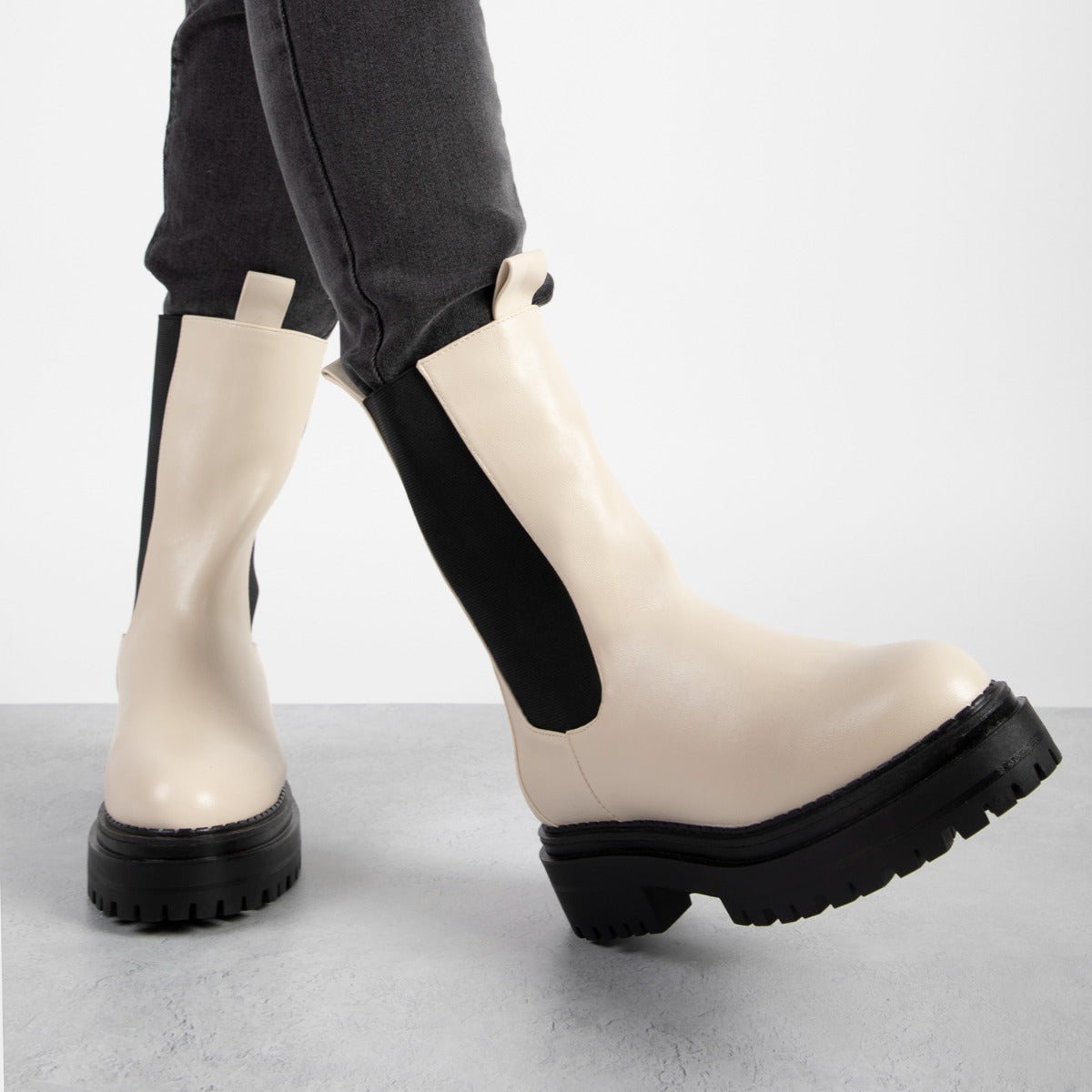 RAID Cherish Chunky Ankle Boot in White