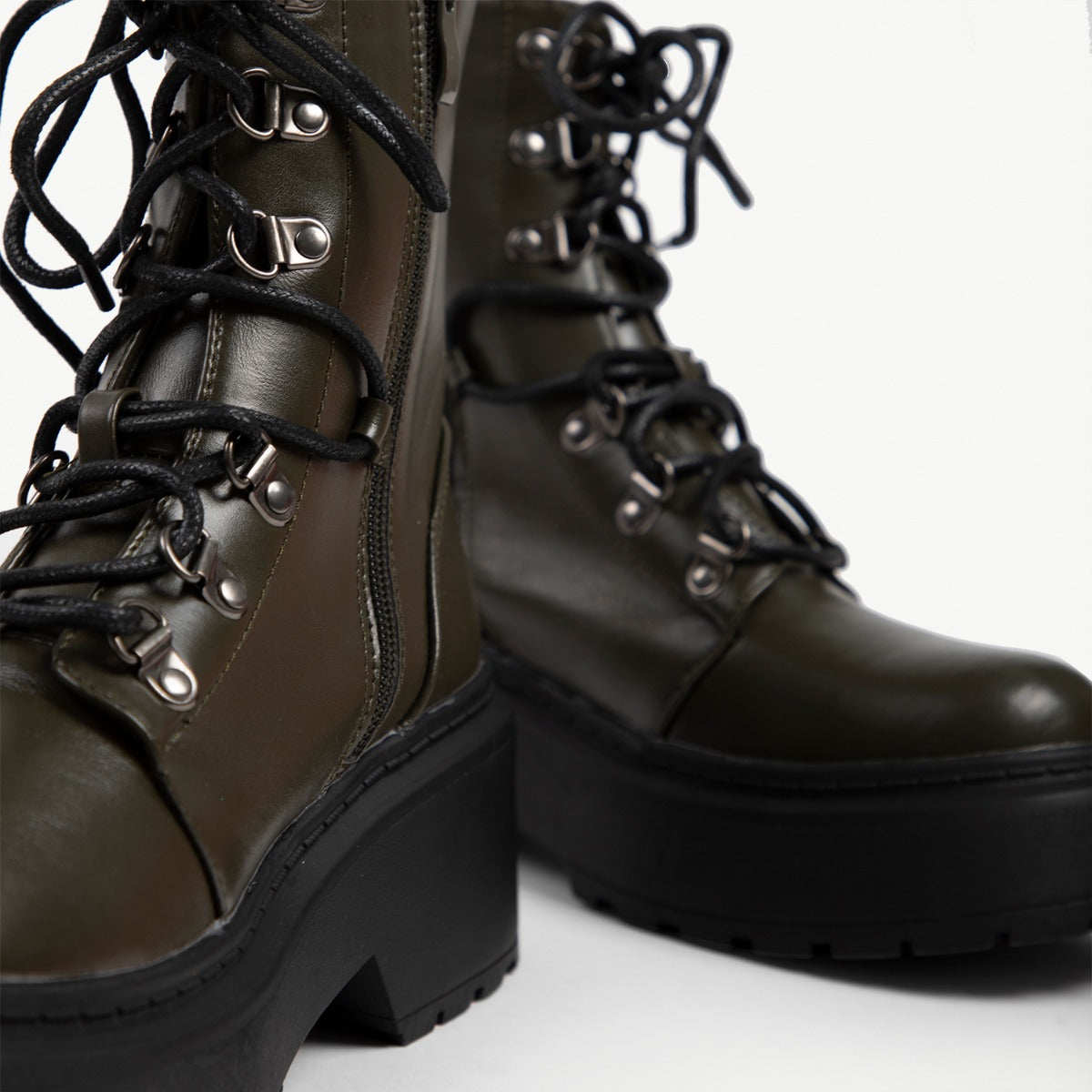 RAID Jackson Eyelet Detail Hiker Boot in Khaki