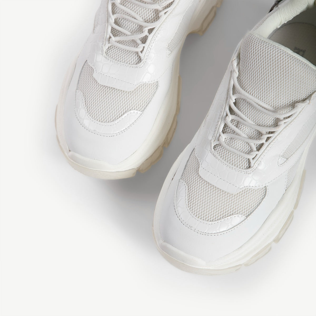 RAID Malibu Chunky Trainer in White