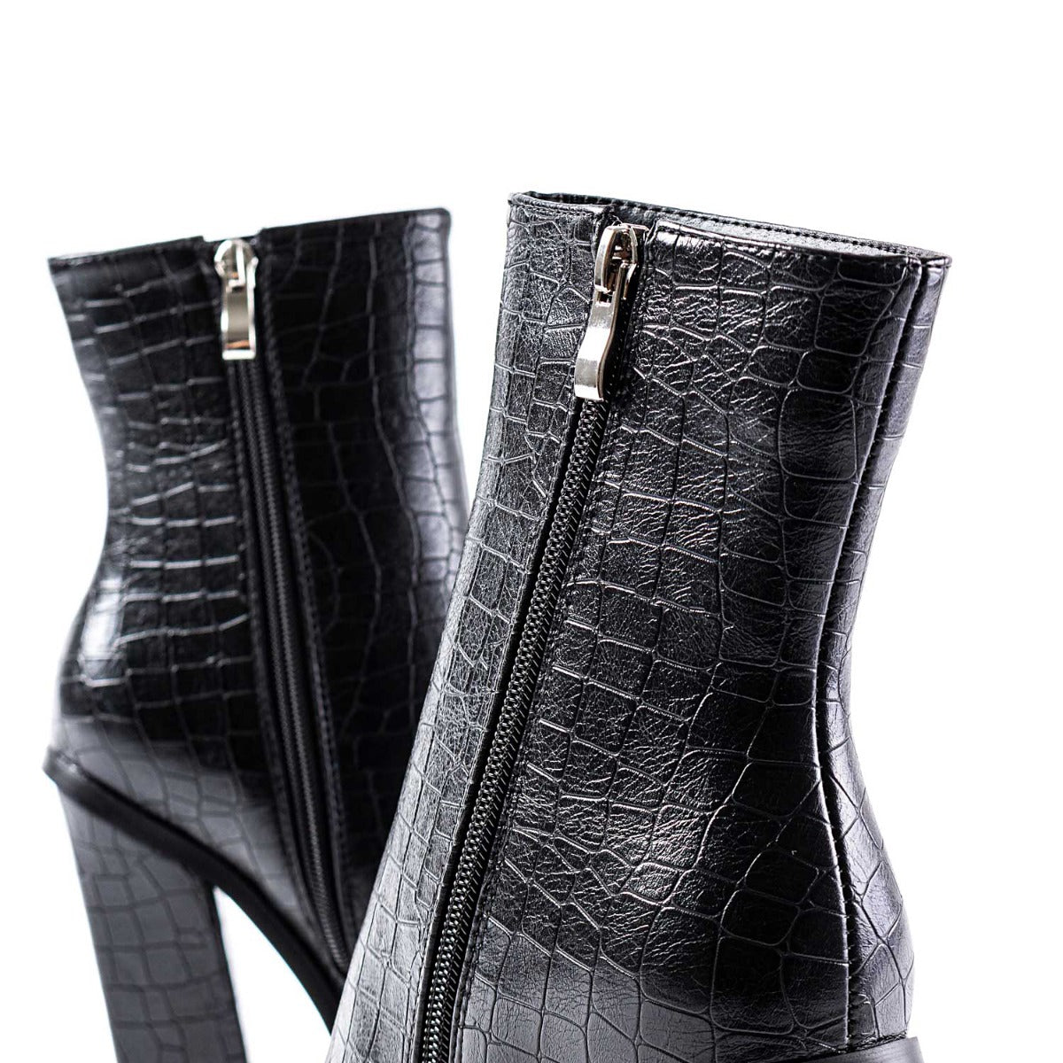 RAID Mirren Block Heeled Boot in Black