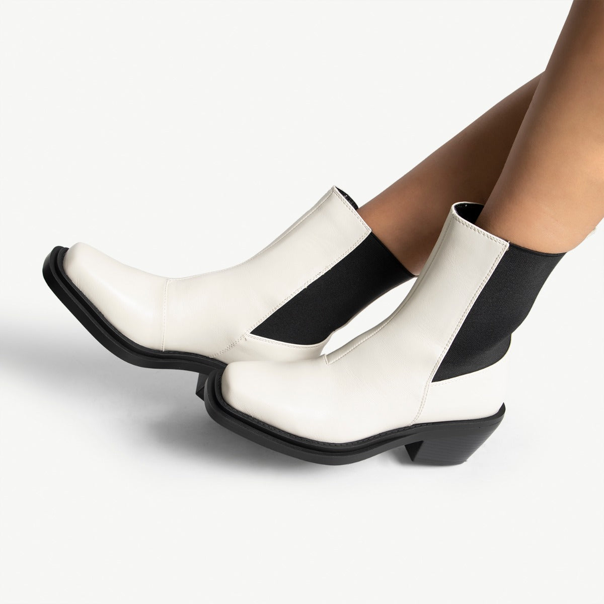 RAID Odette Ankle Boot in White